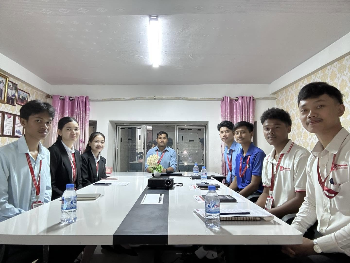 លោក សរ សារ៉ន នាយកប្រតិបត្តិការ បានដឹកនាំប្រជុំបូកសរុបការងារប្រចាំខែ និងកំណត់ទិសដៅសម្រាប់ខែមិថុនា
